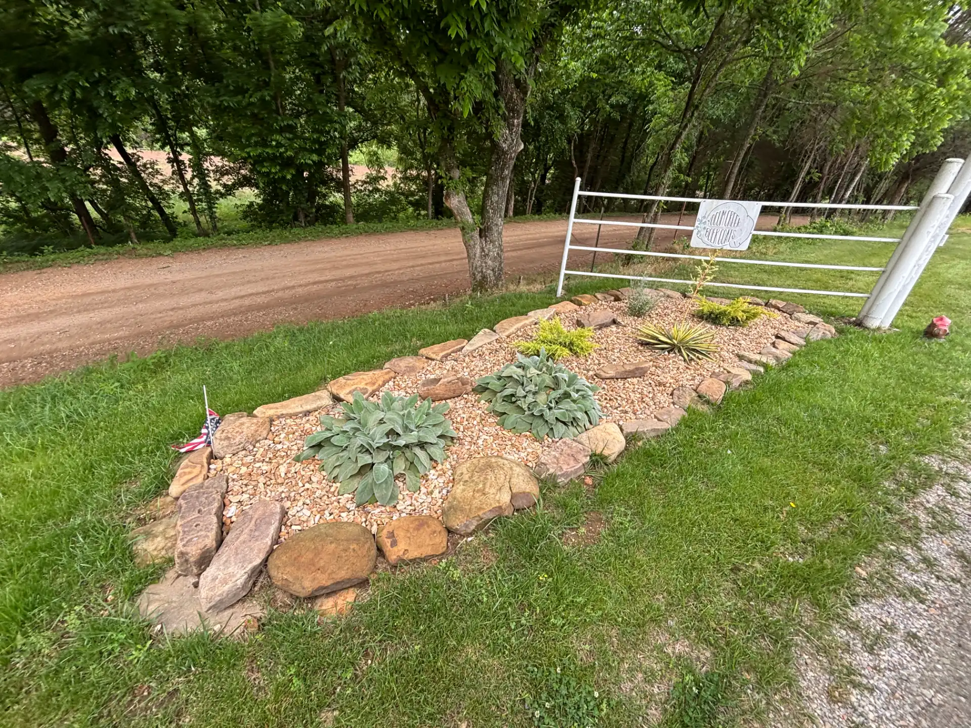 Driveway Entrance Bed
